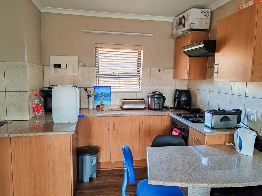 1 Bedroom Property for Sale in Potchefstroom North West